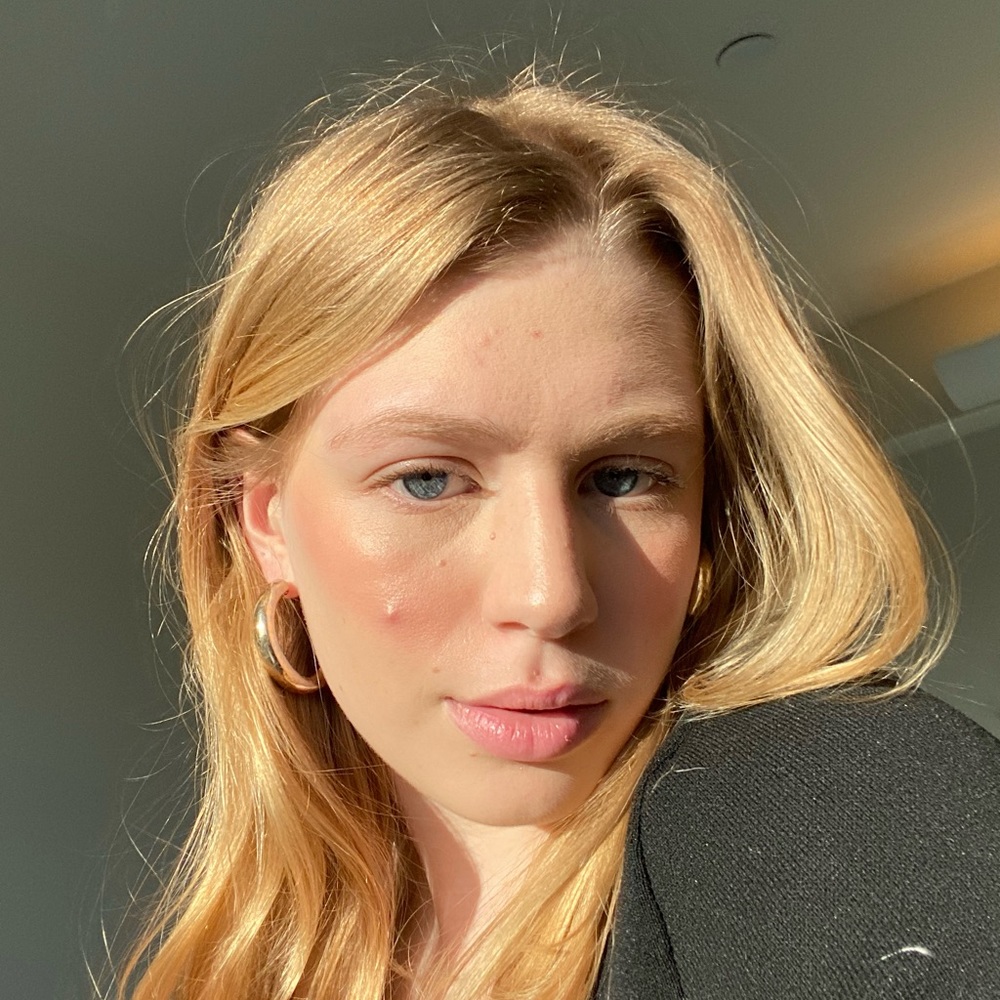 Meet your Posher, Talia